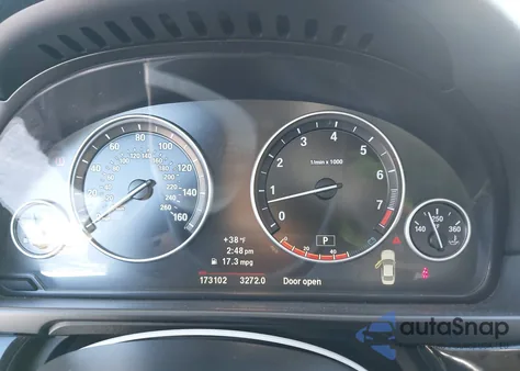 2011 BMW 535I xDrive z USA, uszkodzony, nr VIN WBAFU7C5XBC877558